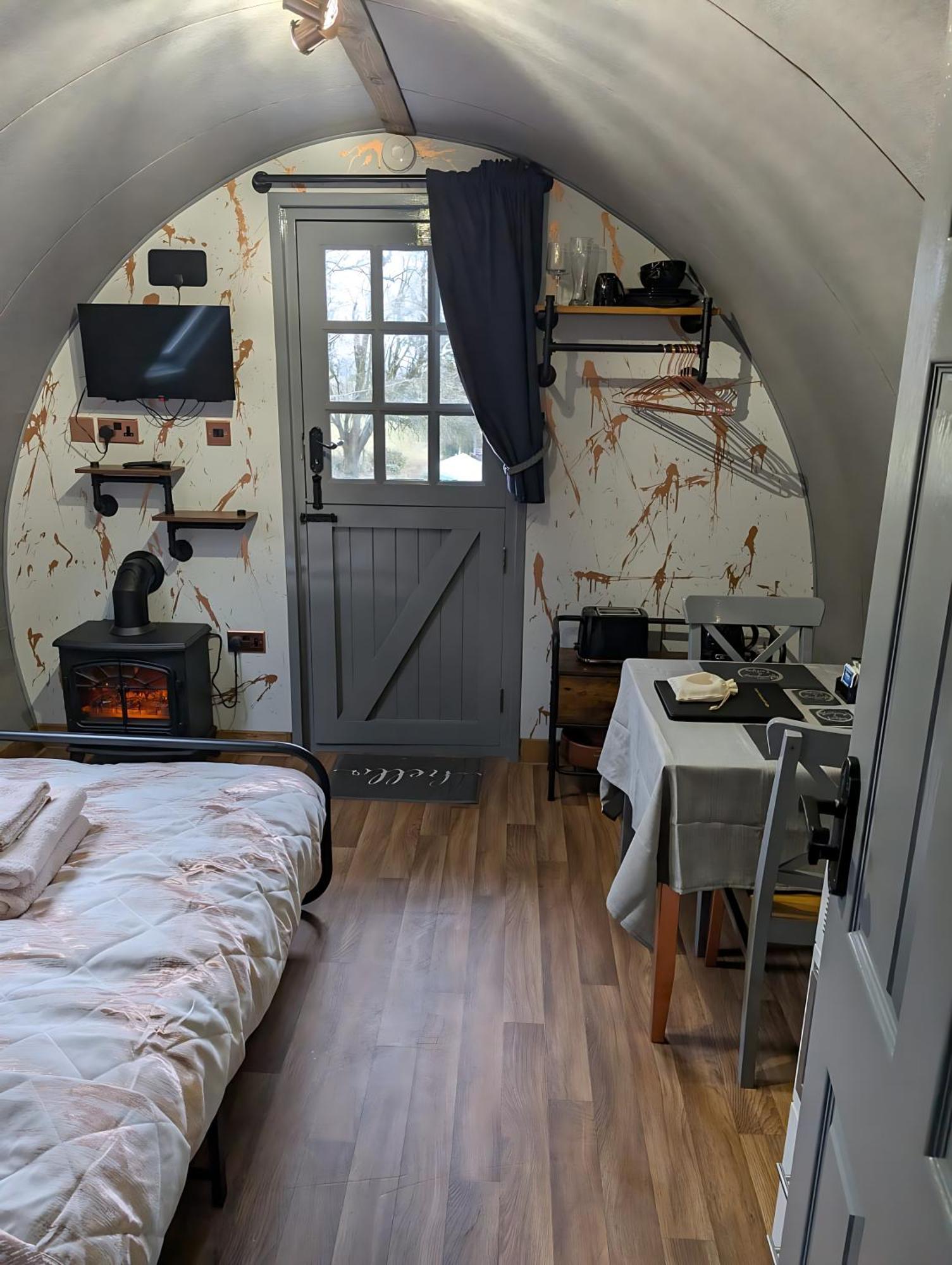 Caplor Glamping & Lodges Hereford Eksteriør bilde