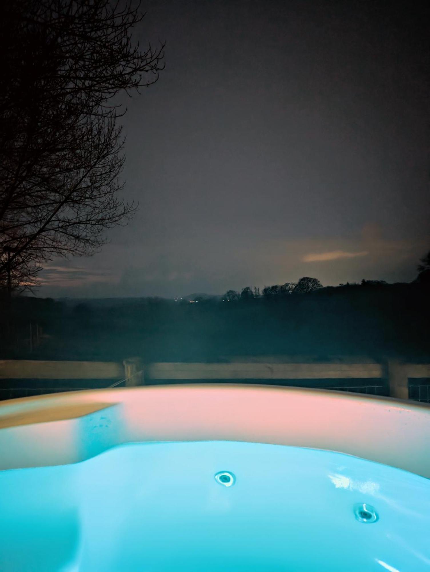 Caplor Glamping & Lodges Hereford Eksteriør bilde